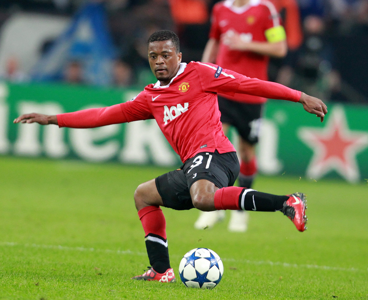 眼前一亮 眼前一亮